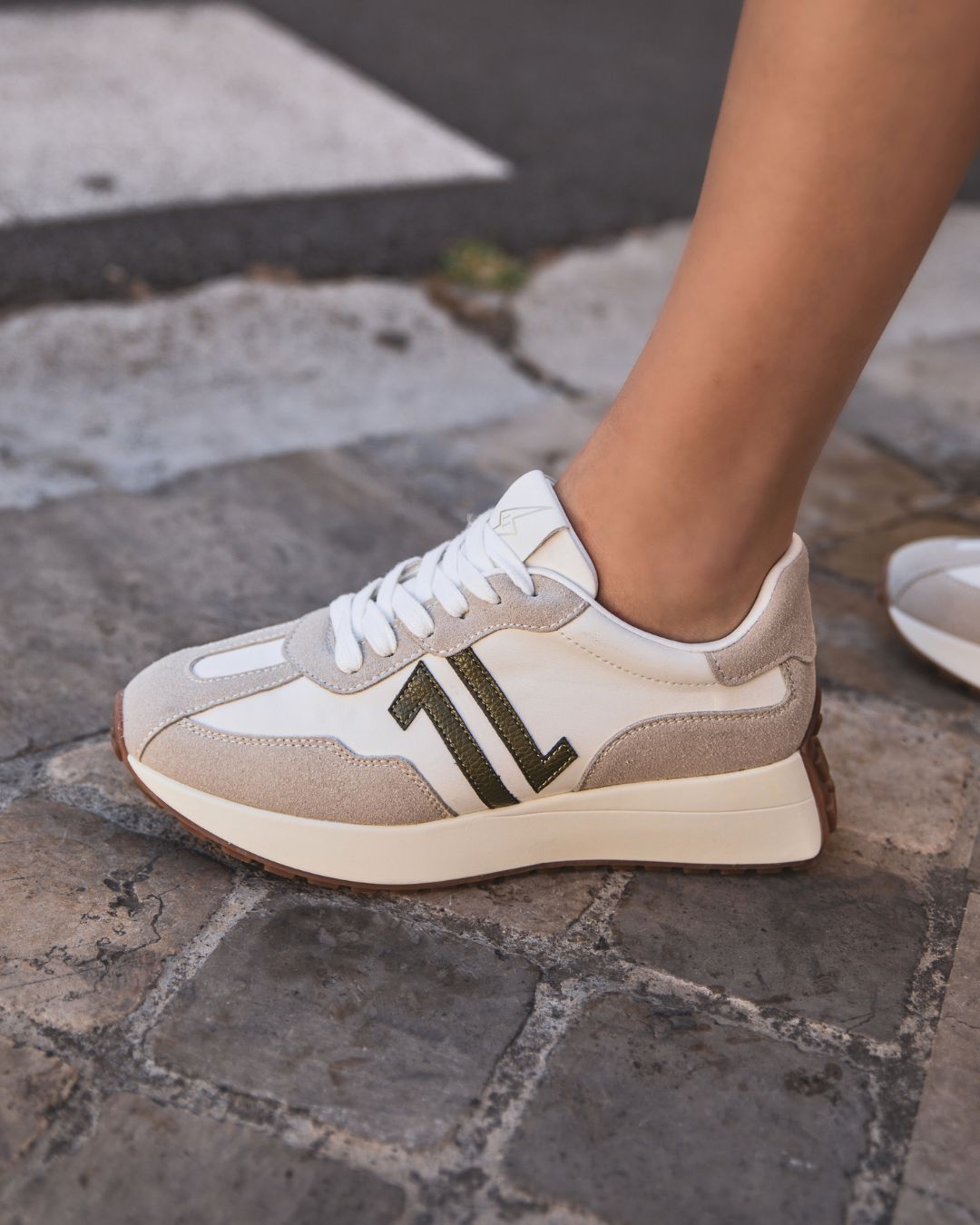 Basket femme beige à lacets - CL82 BEIGE