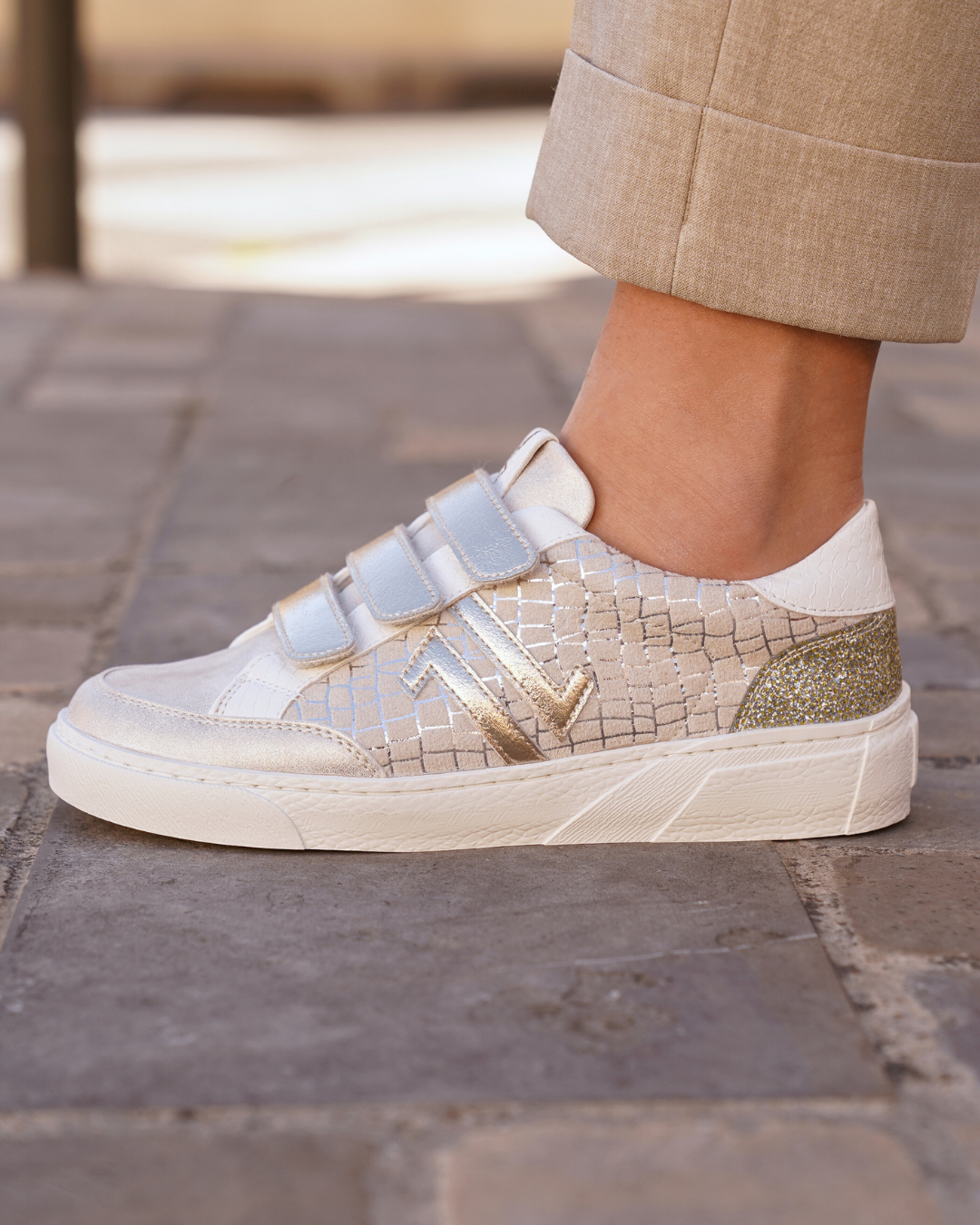 Basket femme motif serpent à scratch - CL84 GOLD